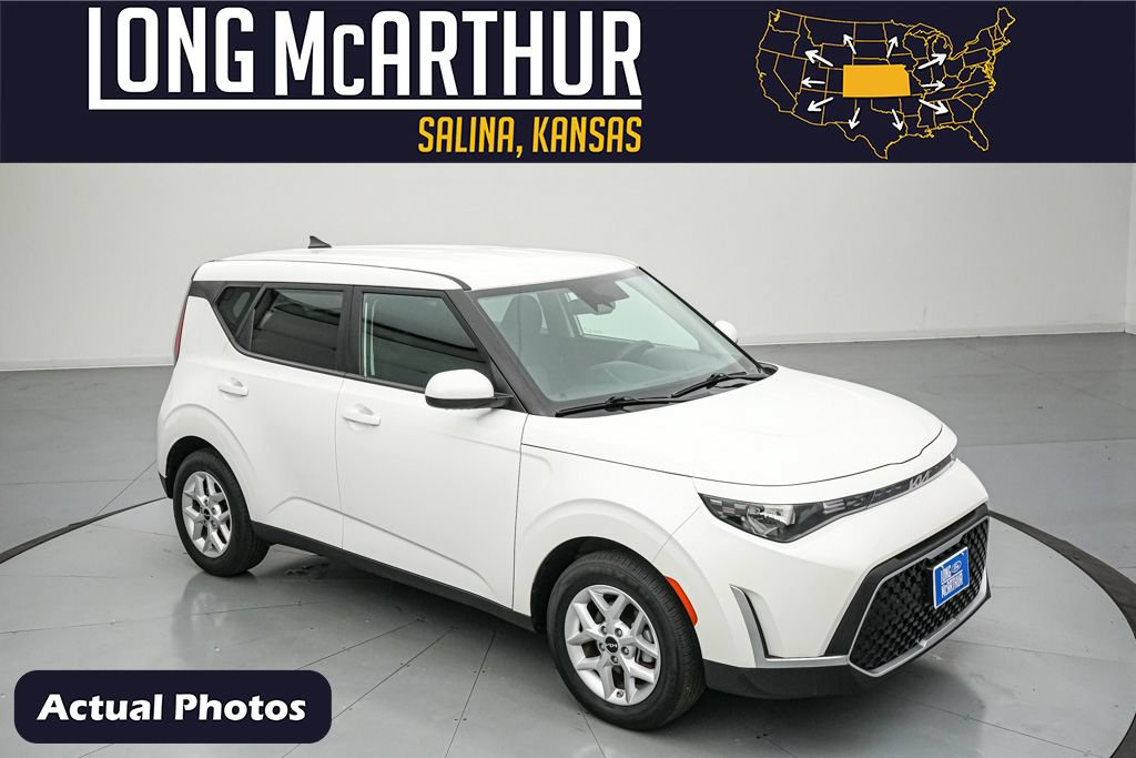 Used 2025 Kia Soul LX w/ LX Technology Package