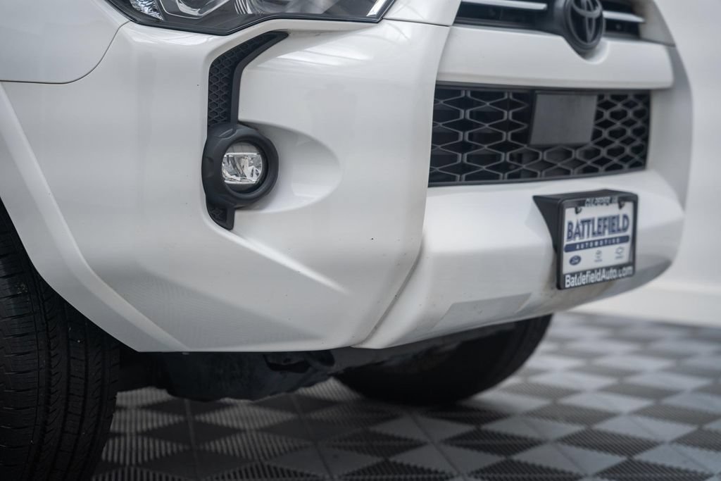 Used 2023 Toyota 4Runner SR5 Premium w/ Moonroof Package RWD image 14