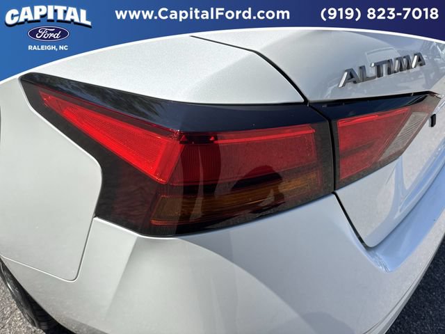 Used 2024 Nissan Altima 2.5 SV FWD image 15