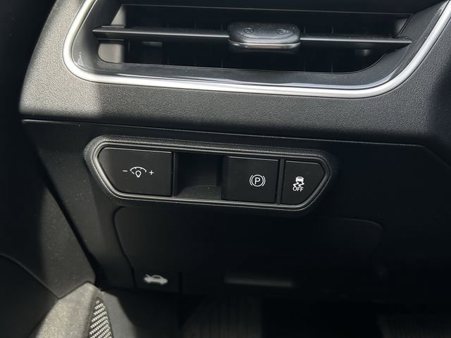 Used 2025 Kia K4 EX image 25