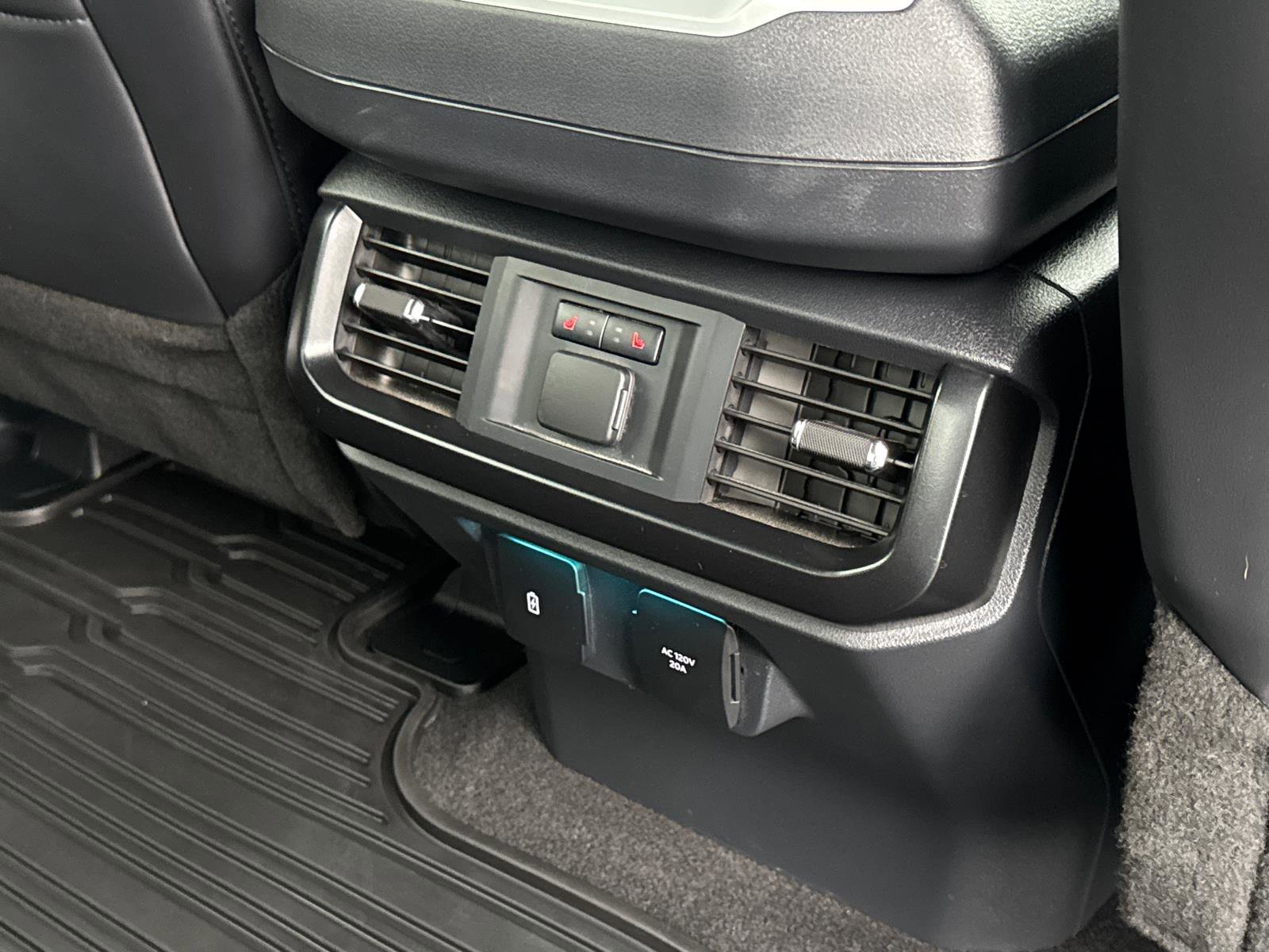 Certified 2025 Ford F150 Raptor image 18