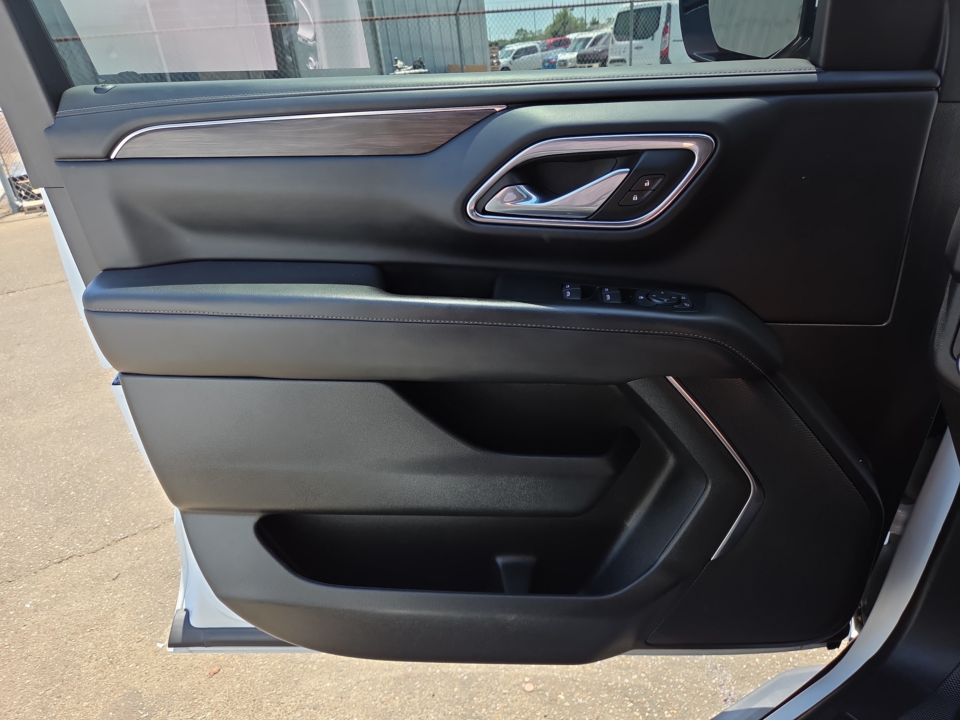 Used 2023 Chevrolet Tahoe LS AWD/4WD image 19