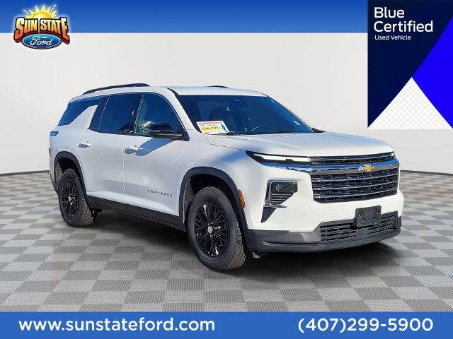 Used 2025 Chevrolet Traverse LT