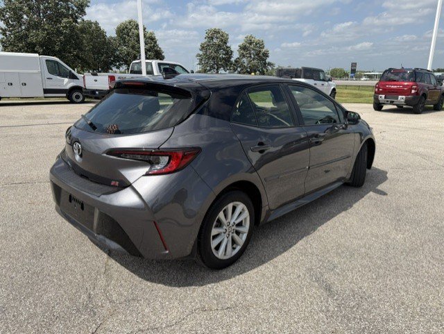 Used 2023 Toyota Corolla SE w/ SE Premium Package FWD image 9