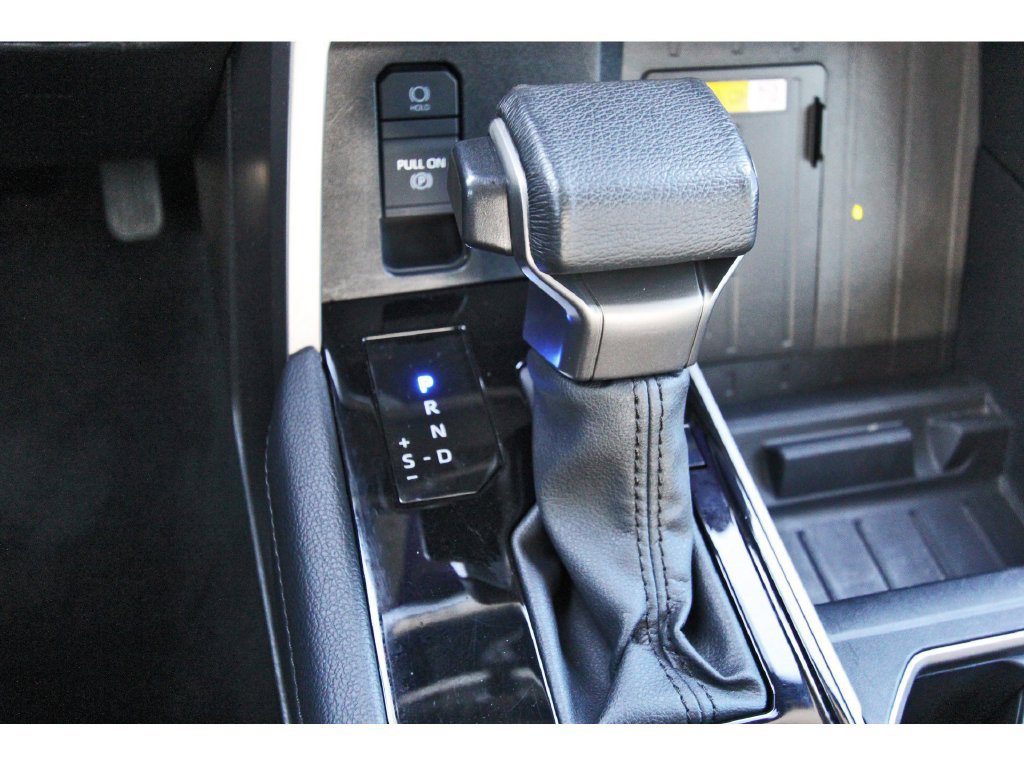 Used 2024 Toyota Tundra Limited AWD/4WD image 30