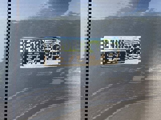 Used 2018 Toyota Tundra Limited w/ Limited Premium Package AWD/4WD image 13