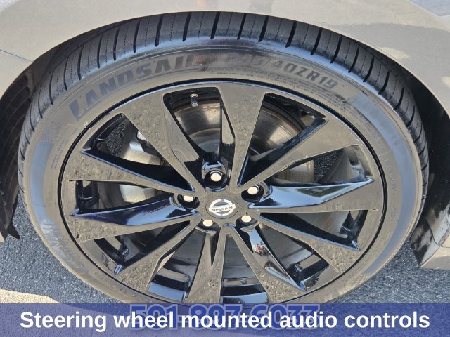 Used 2022 Nissan Maxima SR w/ Sport Mat Group FWD image 19
