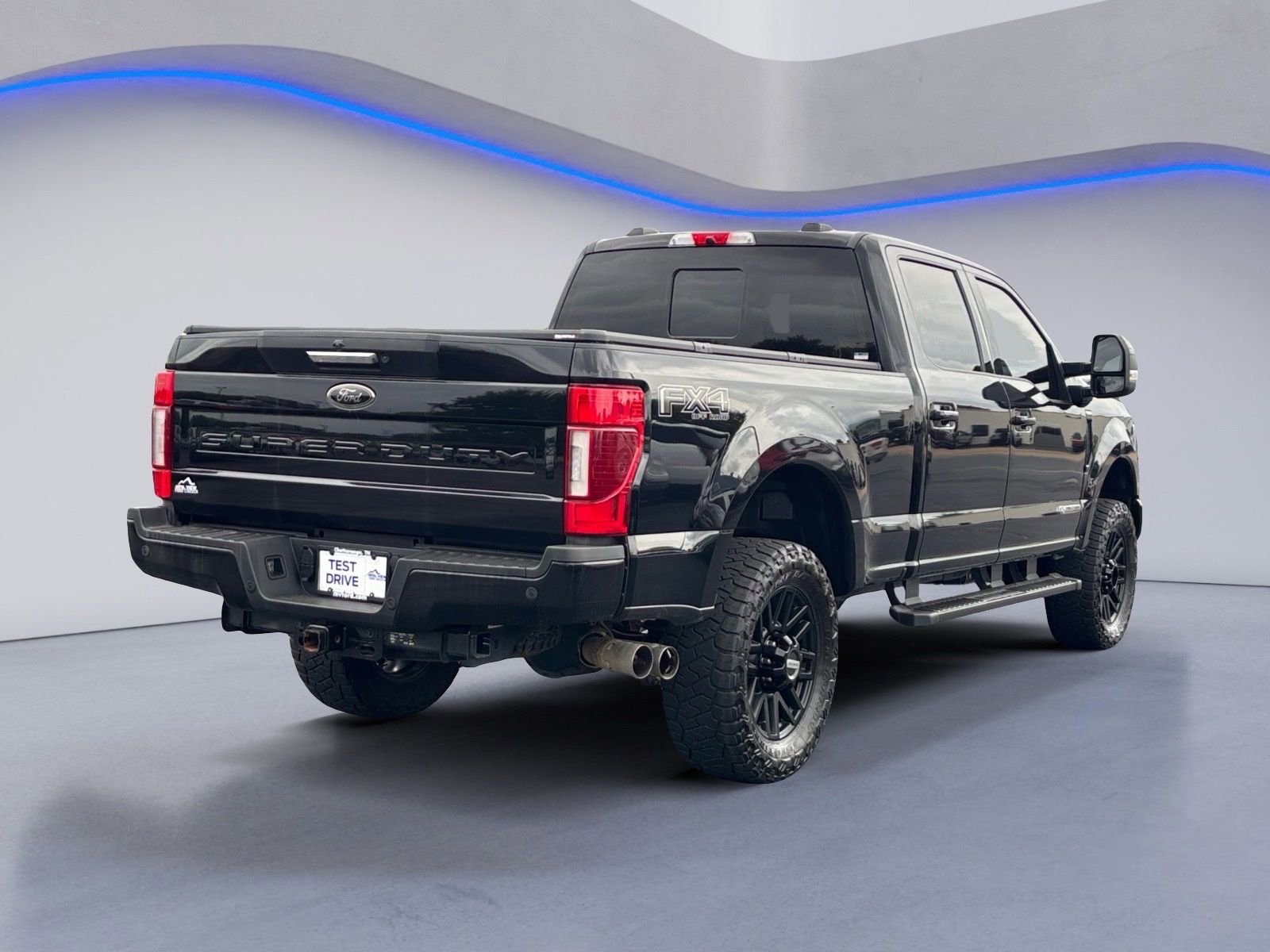 Certified 2022 Ford F250 Lariat w/ Black Appearance Package AWD/4WD image 6