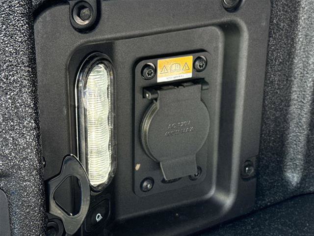 Certified 2025 Ford Maverick Lariat AWD/4WD image 11
