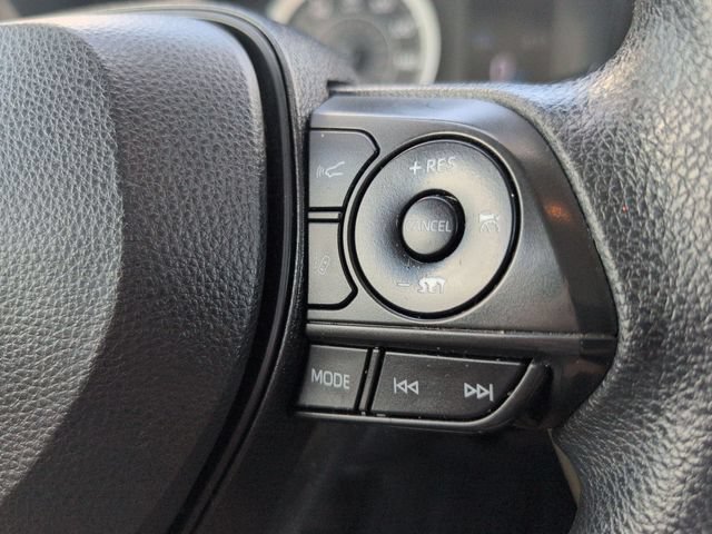Used 2021 Toyota Corolla LE FWD image 23