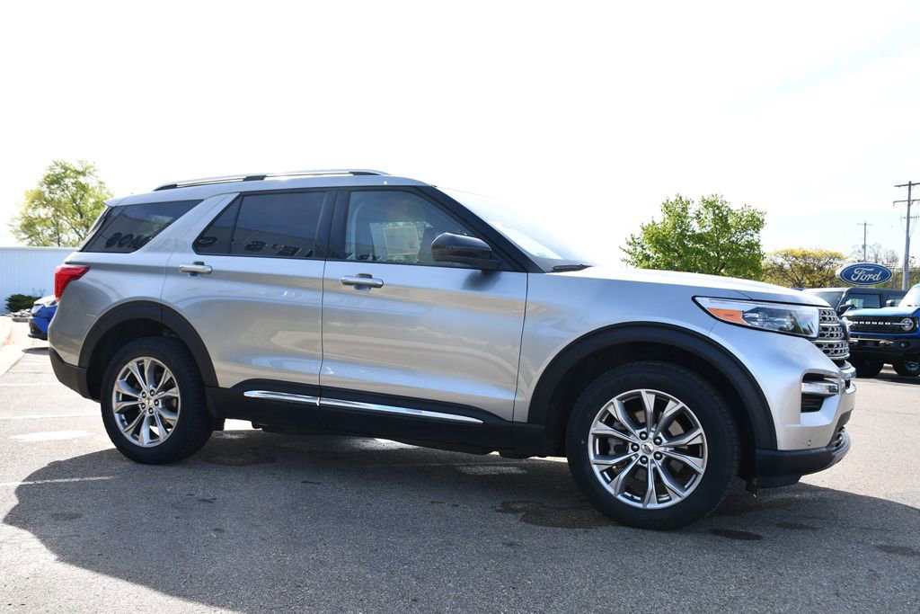 Certified 2024 Ford Explorer Limited AWD/4WD image 8