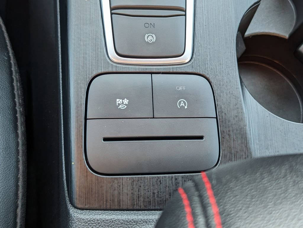 Certified 2025 Ford Escape ST-Line image 25