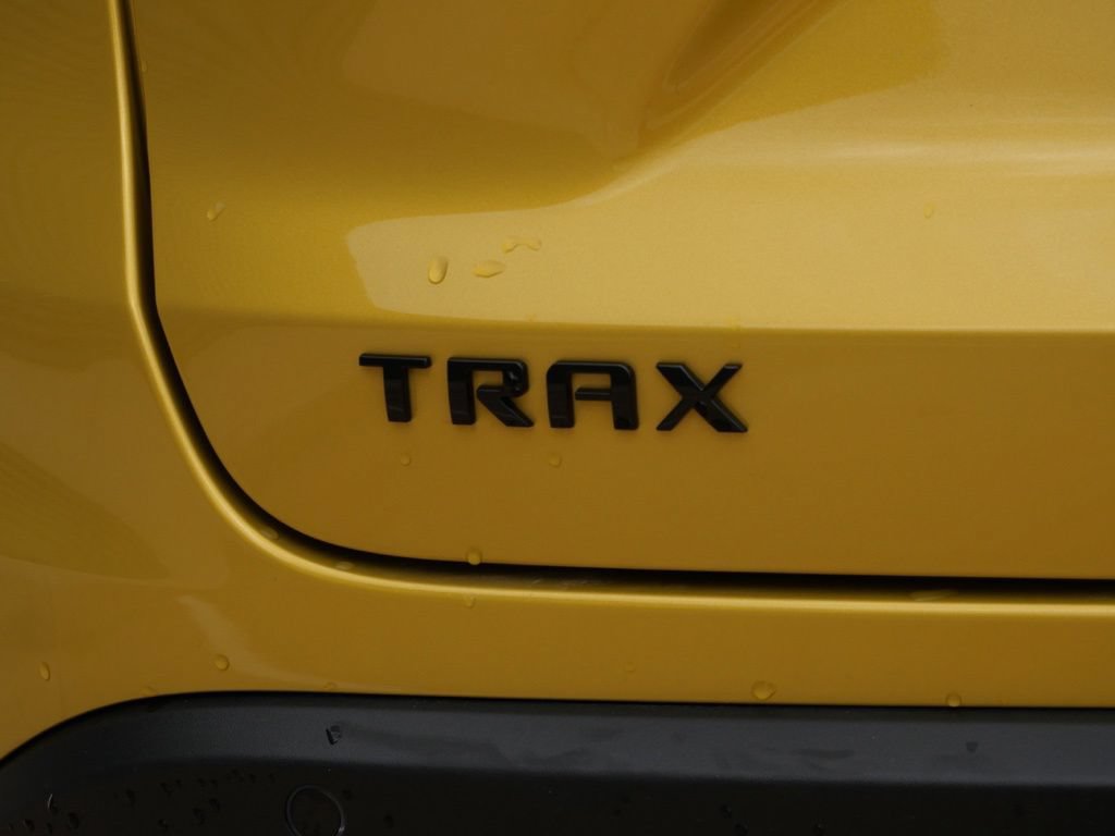 Used 2024 Chevrolet Trax RS w/ Driver Confidence Package FWD image 10