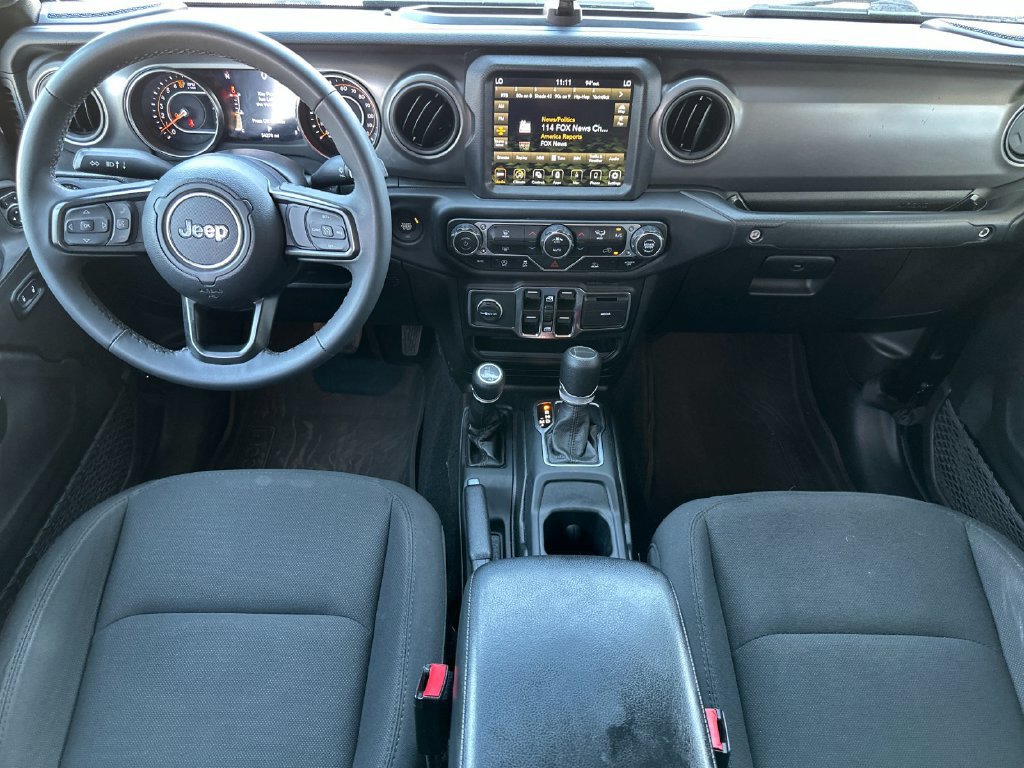 Used 2023 Jeep Gladiator Sport AWD/4WD image 12