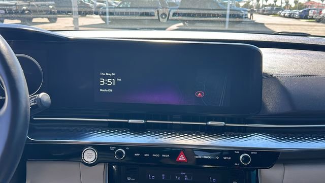 Used 2024 Kia Carnival SX Prestige FWD image 20