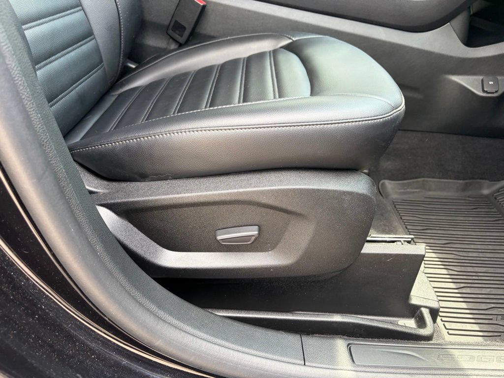 Certified 2023 Ford Edge SEL w/ Convenience Package AWD/4WD image 37