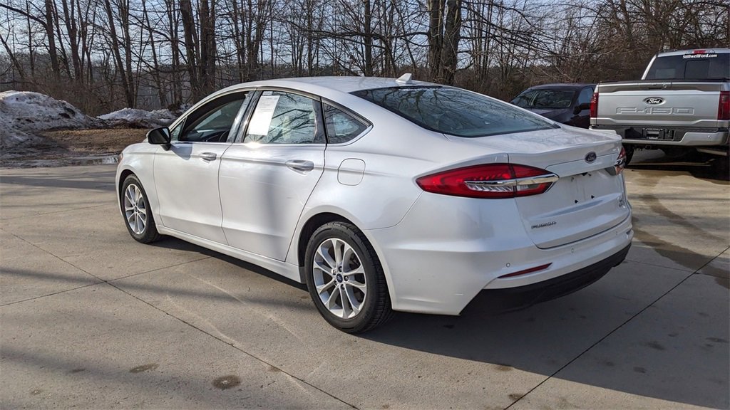 Certified 2020 Ford Fusion SE image 5