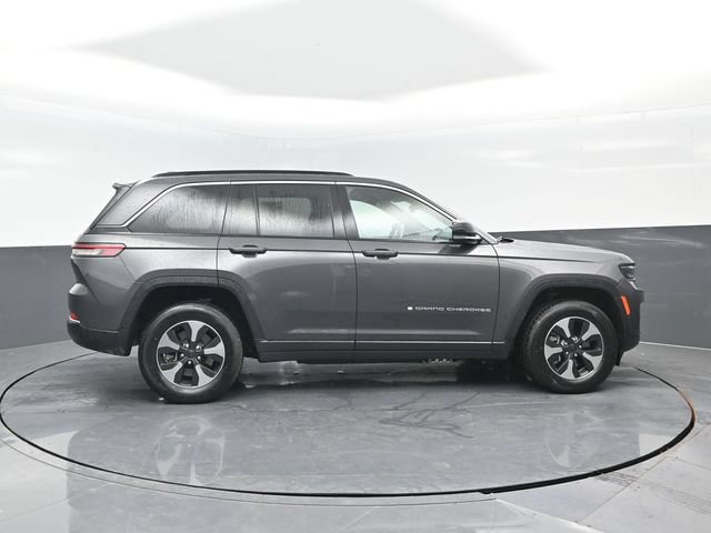 Used 2024 Jeep Grand Cherokee Limited 4xe AWD/4WD image 3
