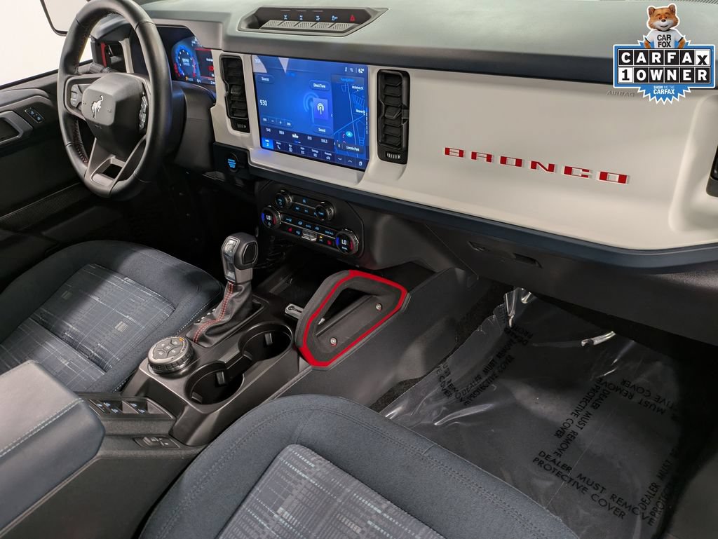 Certified 2025 Ford Bronco Heritage Edition AWD/4WD image 32
