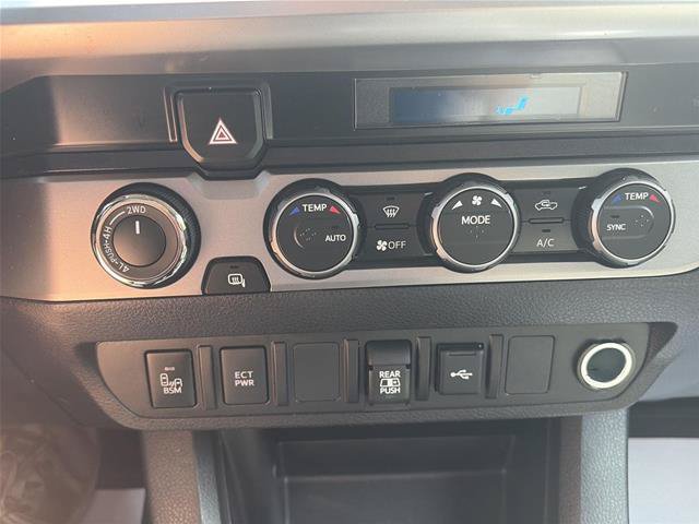 Used 2022 Toyota Tacoma SR5 w/ Technology Package AWD/4WD image 33
