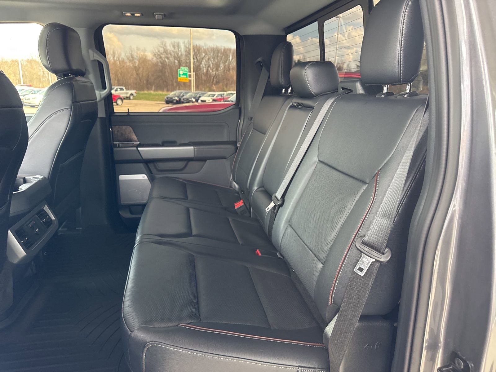 Certified 2024 Ford F250 Lariat w/ Lariat Ultimate Package image 40