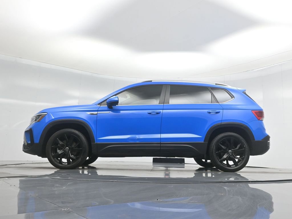 Used 2022 Volkswagen Taos SEL w/ Panoramic Sunroof Package image 21