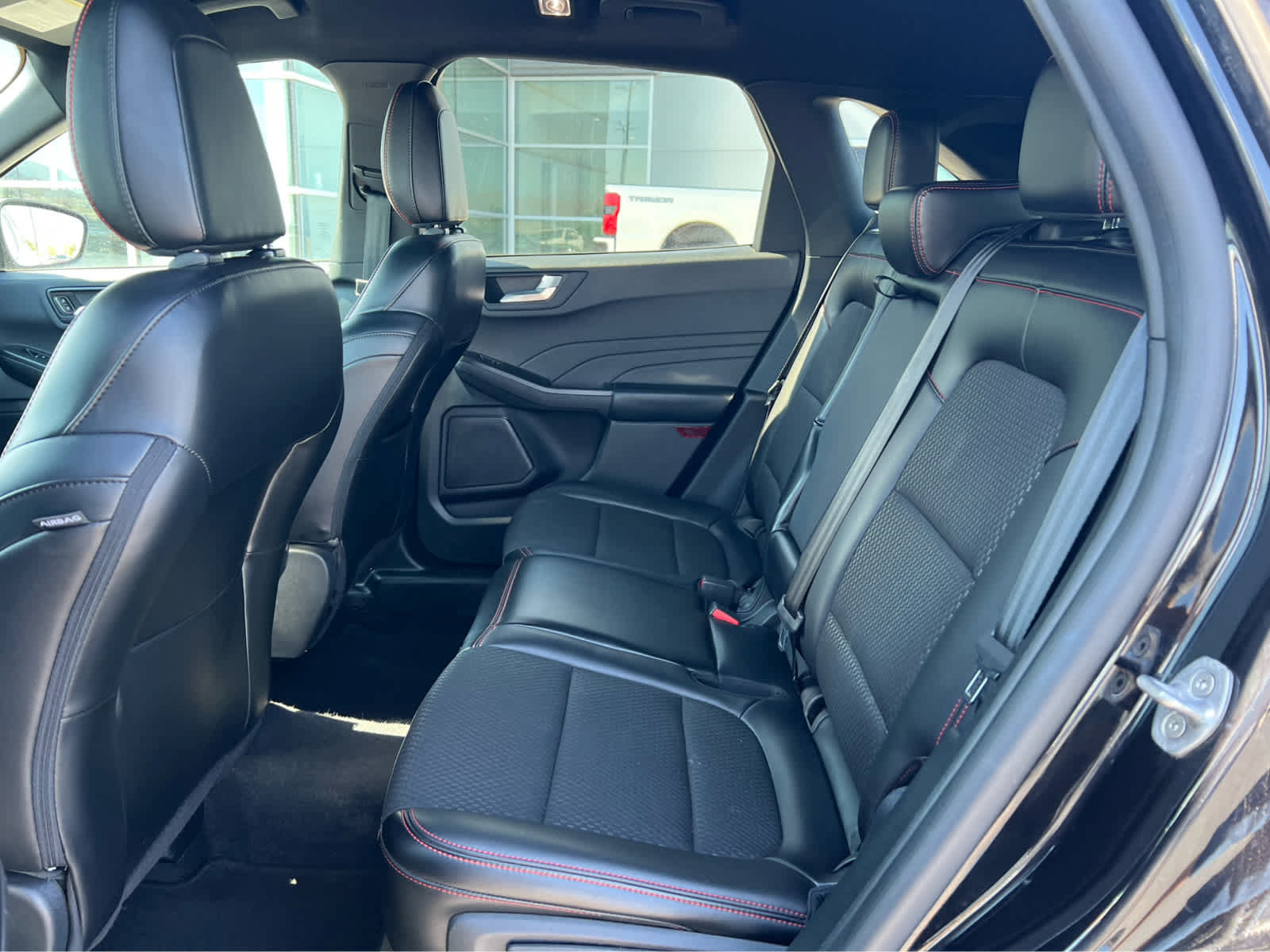 Certified 2024 Ford Escape ST-Line AWD/4WD image 26
