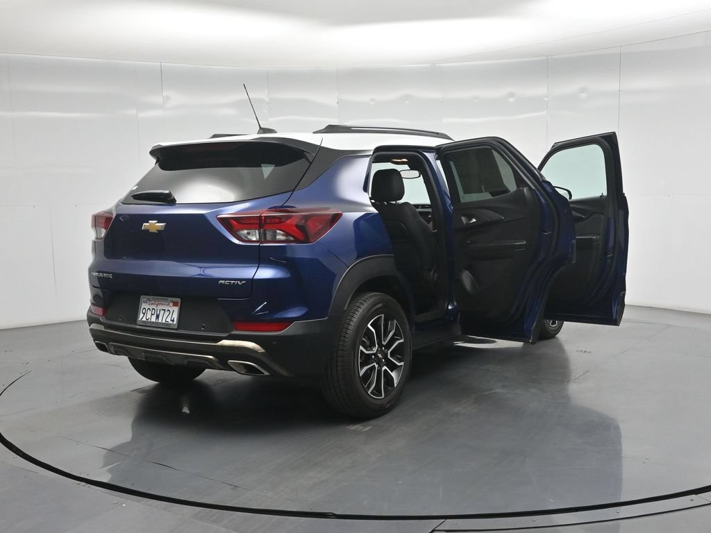 Used 2022 Chevrolet TrailBlazer ACTIV w/ Convenience Package FWD image 5