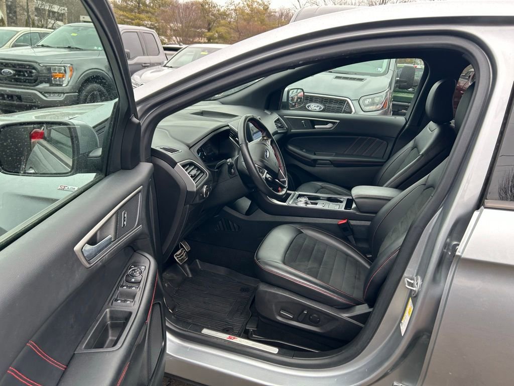 Certified 2023 Ford Edge ST-Line image 15
