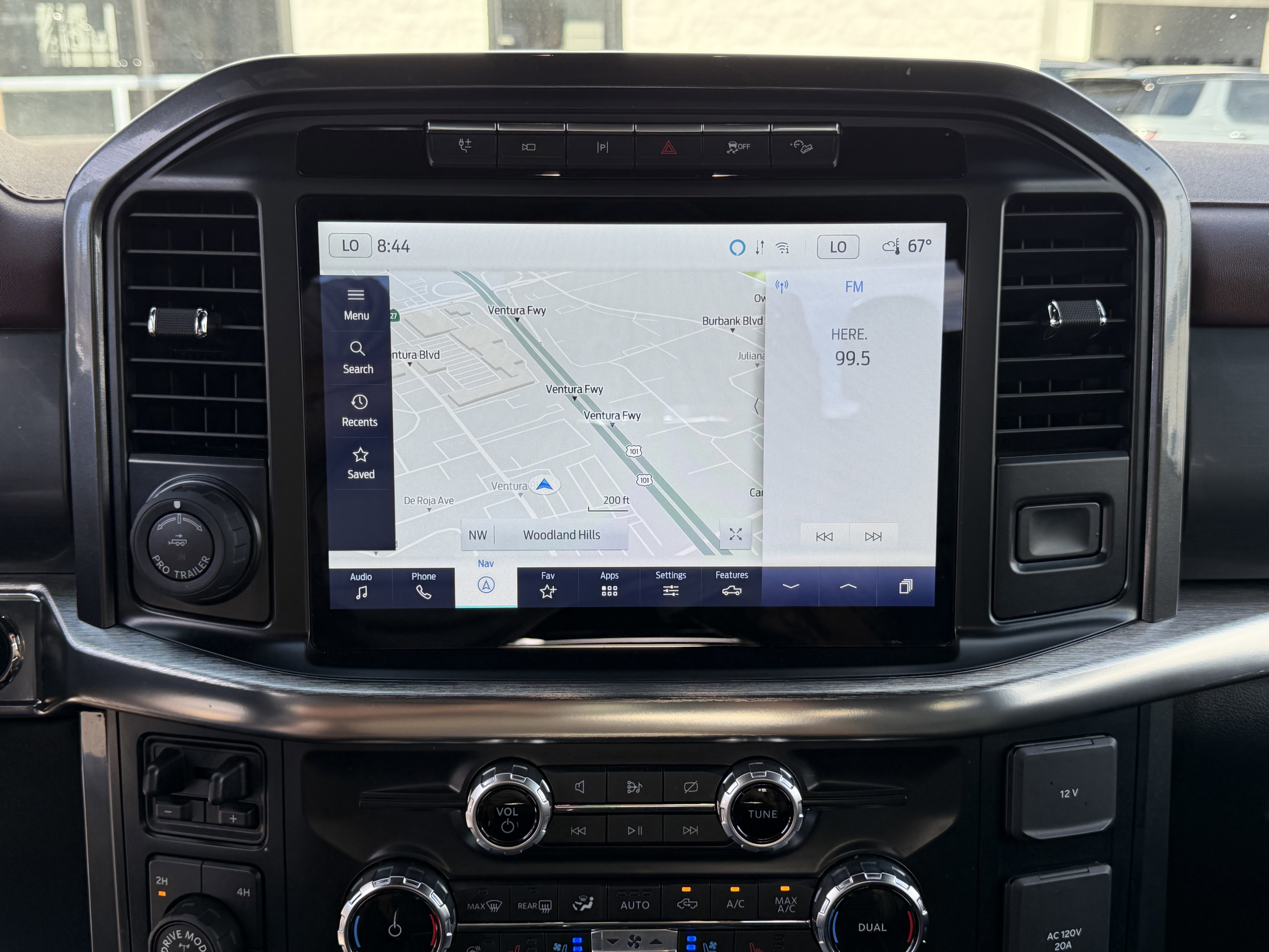 Certified 2022 Ford F150 Lariat w/ Equipment Group 502A High image 21