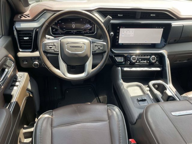 Used 2024 GMC Sierra 2500 Denali w/ Denali Reserve Package AWD/4WD image 4