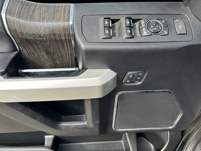 Certified 2021 Ford F250 Lariat w/ Chrome Package image 14