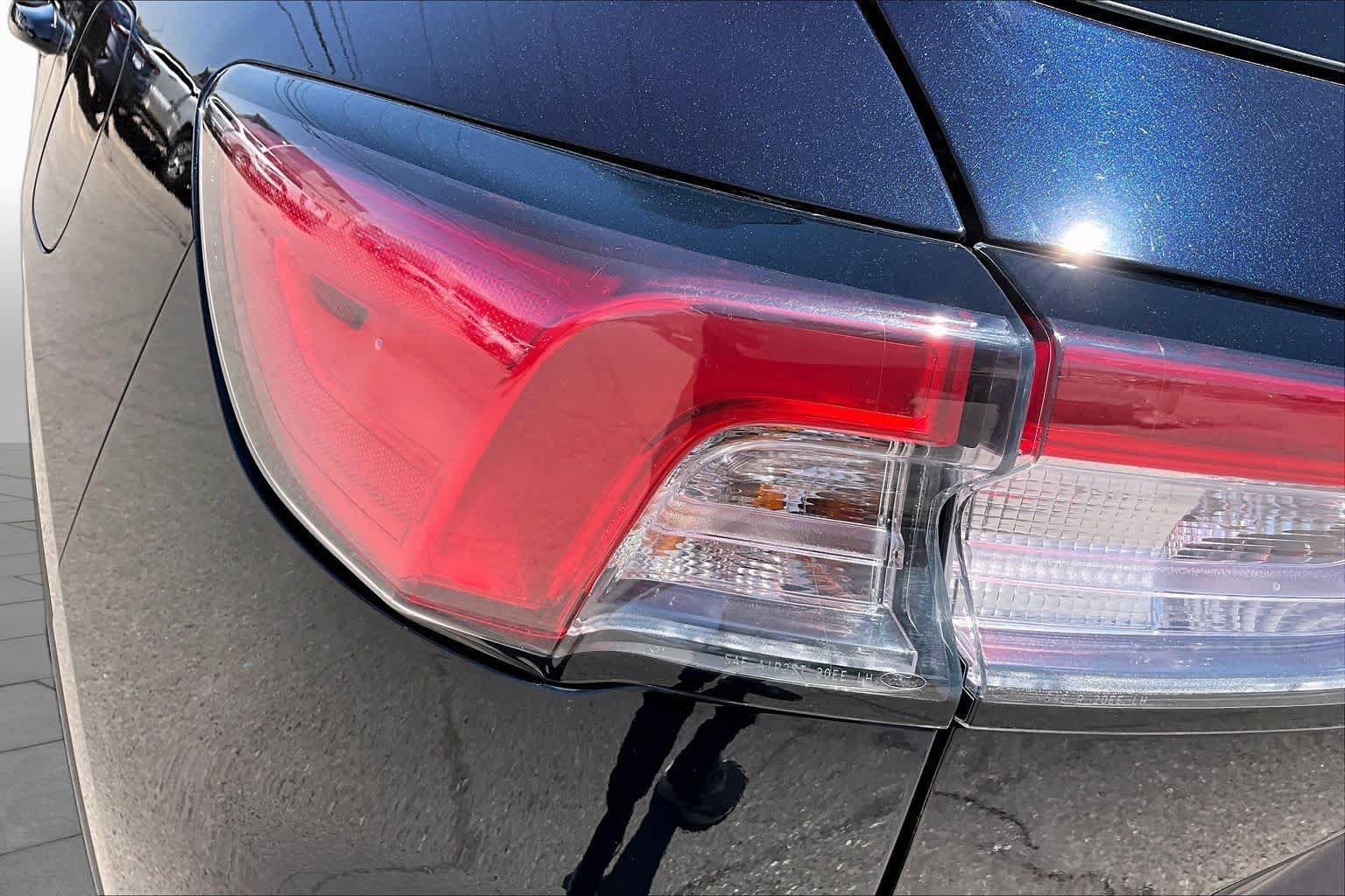 Certified 2021 Ford Escape SEL FWD image 27