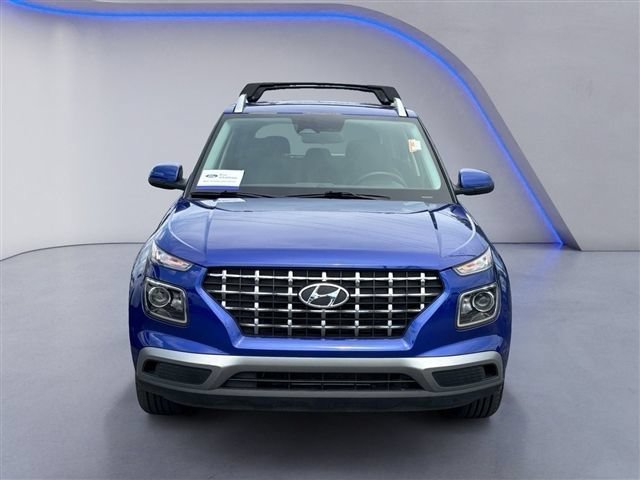 Used 2023 Hyundai Venue SEL FWD image 7