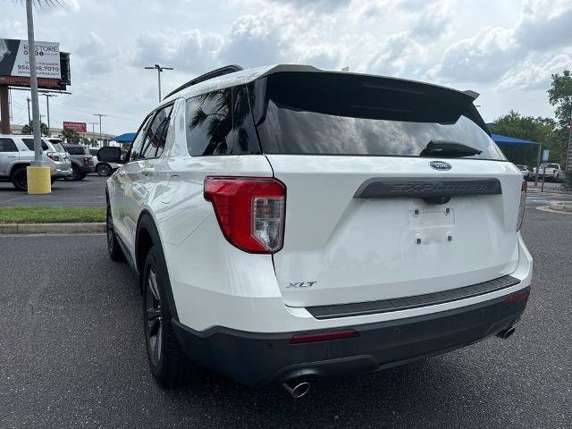 Certified 2021 Ford Explorer XLT w/ Equipment Group 202A RWD image 3