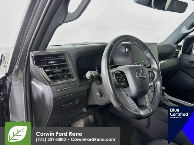 Used 2024 Lexus GX 550 w/ Accessory Package (2T) AWD/4WD image 12