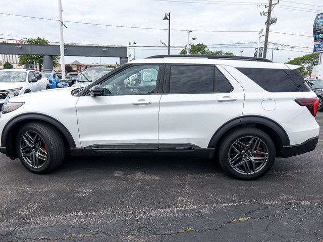 Certified 2025 Ford Explorer ST w/ Sun And Sound Package AWD/4WD image 6