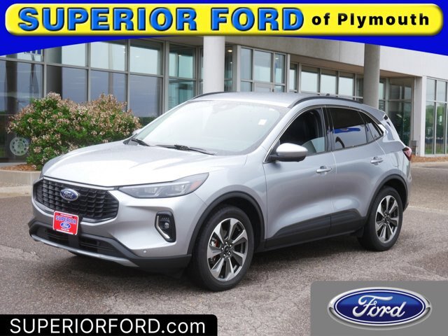 Certified 2023 Ford Escape Platinum AWD/4WD image 1