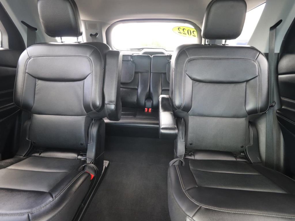 Certified 2022 Ford Explorer Limited w/ Limited Technology Package image 14