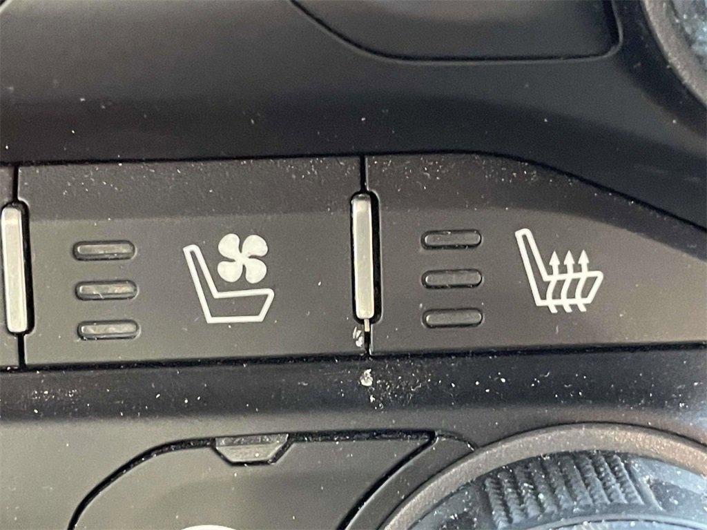 Used 2021 RAM 1500 Laramie w/ Sport Appearance Package image 20