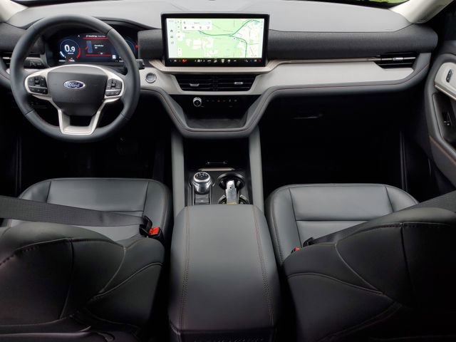 Certified 2025 Ford Explorer Active w/ Active Comfort Package image 27