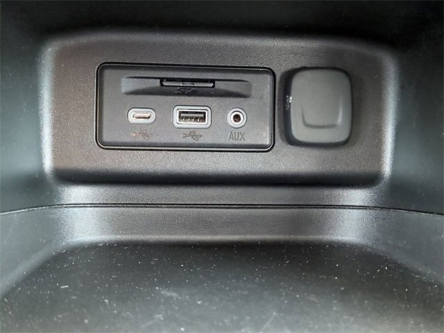 Used 2020 Chevrolet Equinox LT image 22