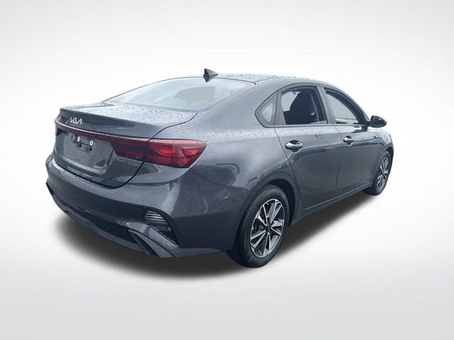 Used 2024 Kia Forte LXS FWD image 6