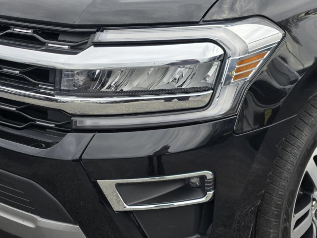 Certified 2024 Ford Expedition Limited image 9