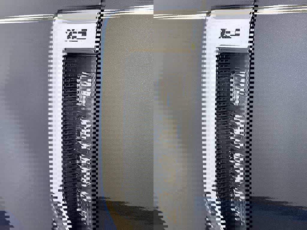 Certified 2020 Ford F250 XLT w/ XLT Premium Package image 10