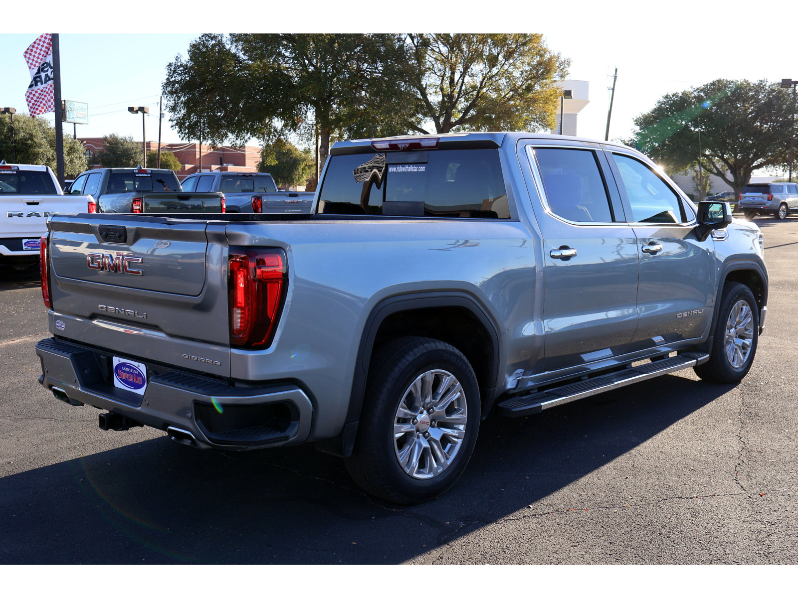 Used 2024 GMC Sierra 1500 Denali w/ Technology Package AWD/4WD image 17