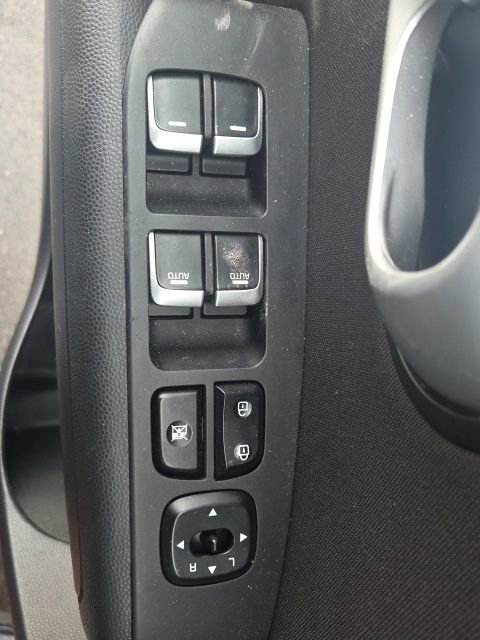 Used 2019 Kia Soul + image 19