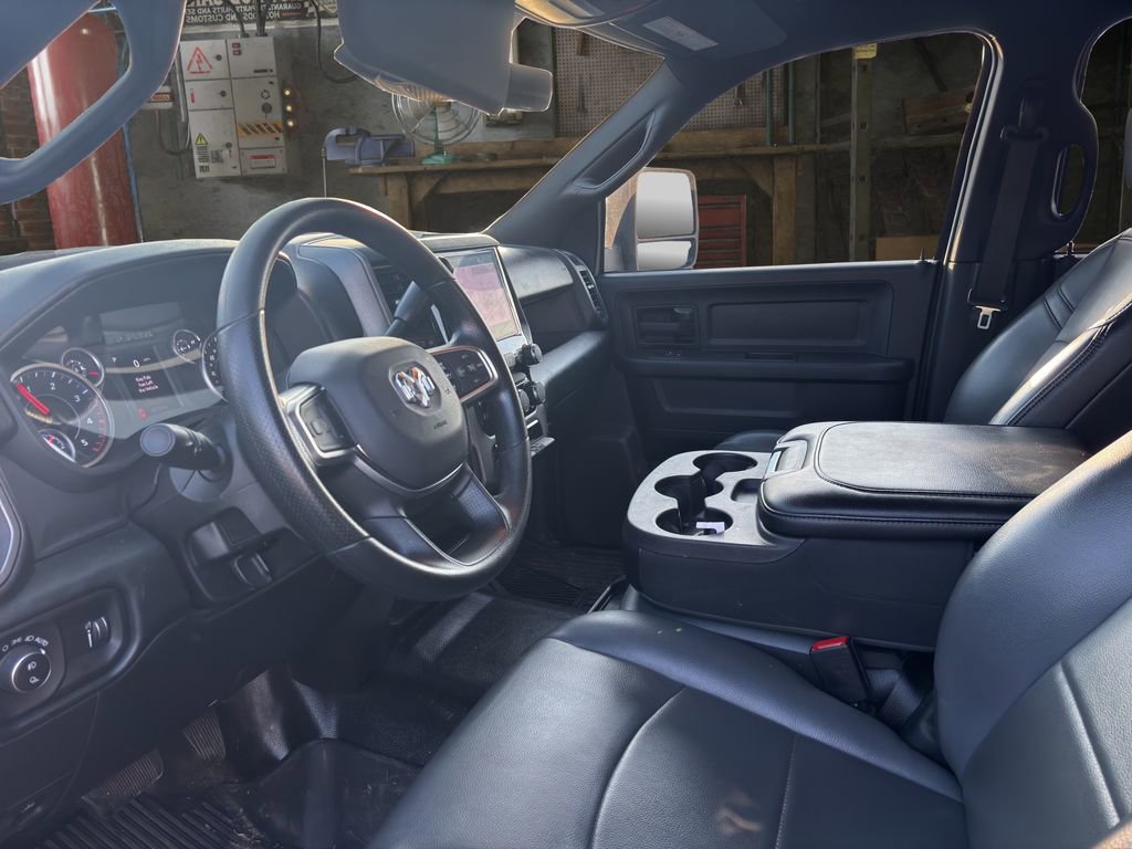 Used 2025 RAM 2500 Tradesman w/ Chrome Appearance Group image 19
