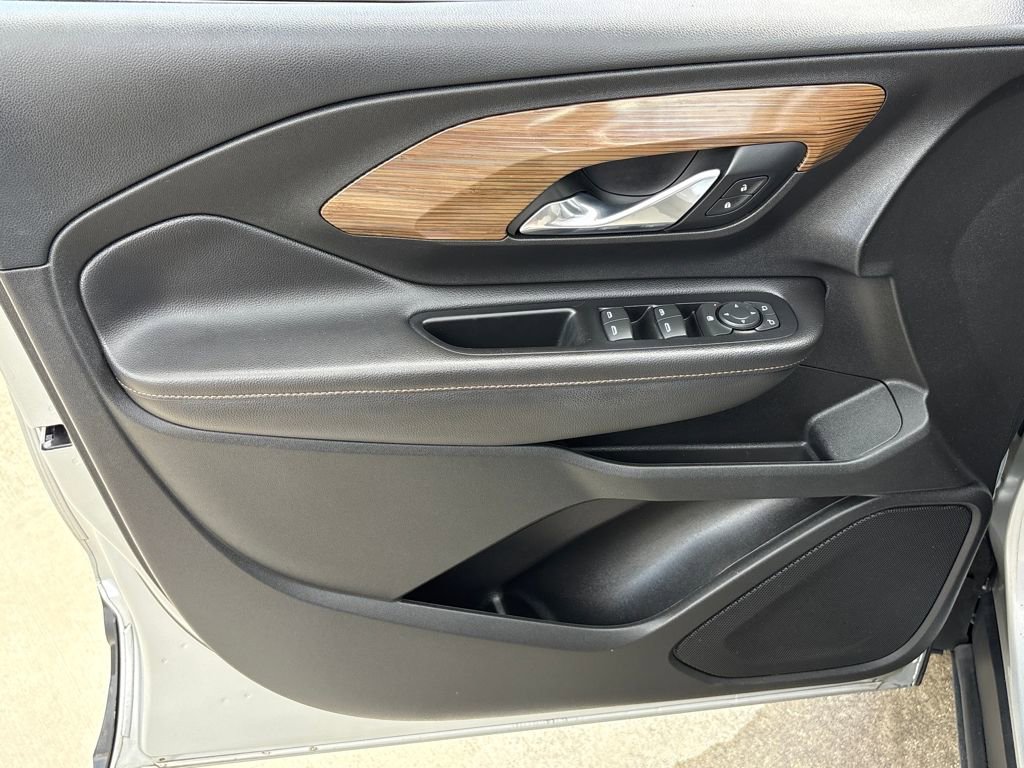 Used 2020 GMC Terrain SLE image 16
