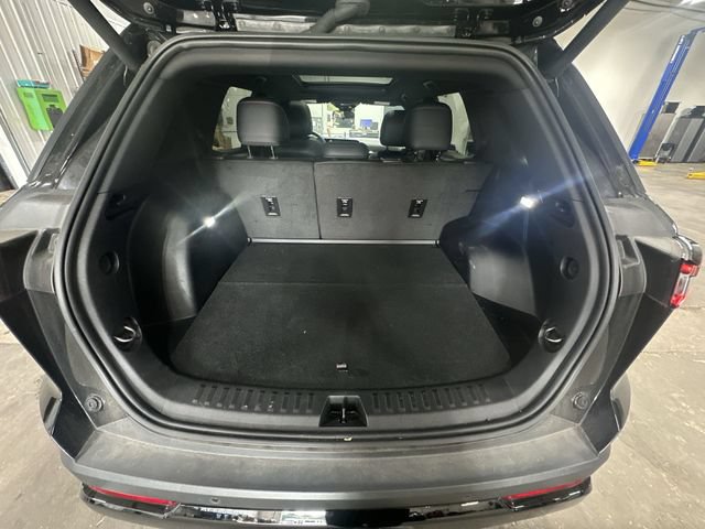 Used 2025 Chevrolet Equinox RS FWD image 26
